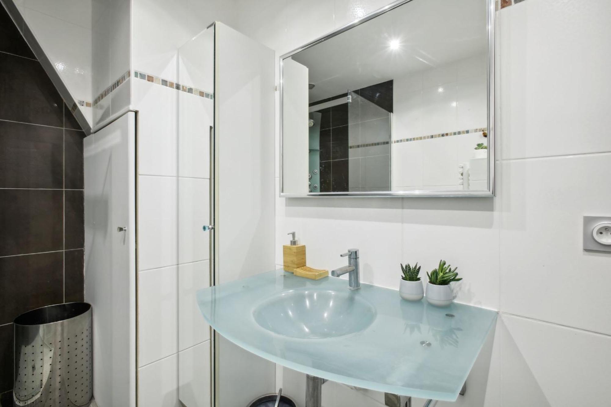 St Germain & Jardin Du Luxembourg - 1br - Cityapartmentstay Parigi
